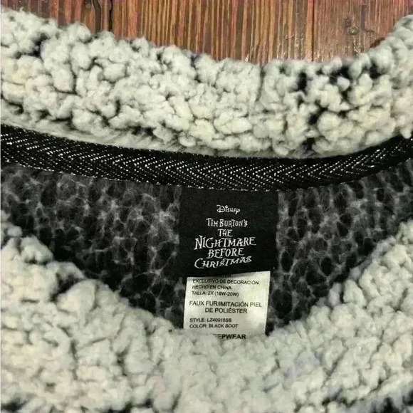 The Nightmare Before Christmas Jack Skellington black soot fluffy sz 2x - Picture 3 of 5